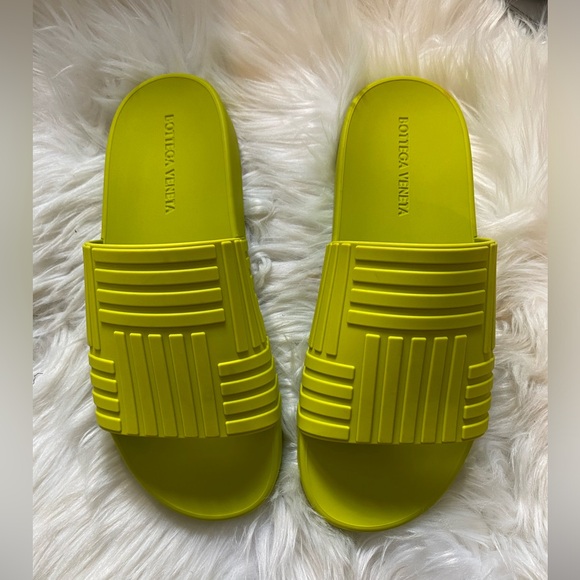 Bottega Veneta Yellow Sandals - Picture 2 of 2
